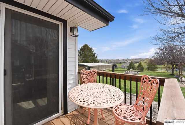 2427 Corn Drive, Papillion, NE 68046