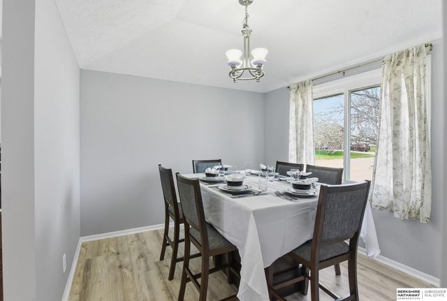 2427 Corn Drive, Papillion, NE 68046