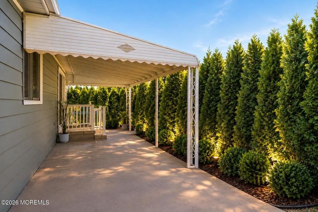 205 Bonaire Drive, Toms River, NJ 08757