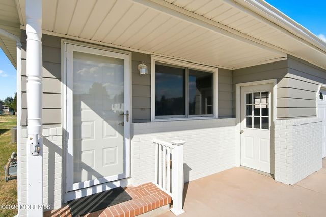 205 Bonaire Drive, Toms River, NJ 08757