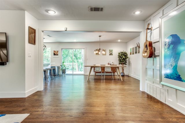 2427 Driftway Drive, Dallas, TX 75228