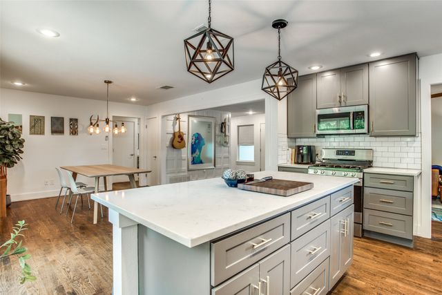 2427 Driftway Drive, Dallas, TX 75228