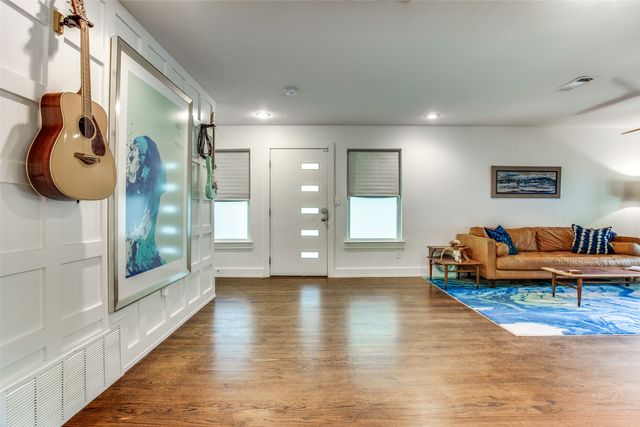 2427 Driftway Drive, Dallas, TX 75228