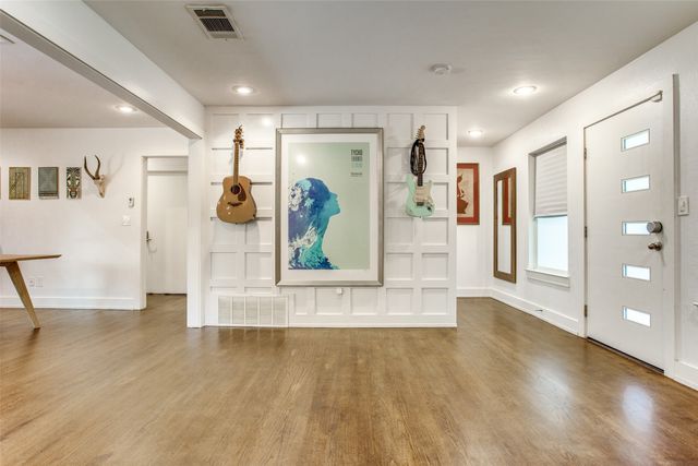 2427 Driftway Drive, Dallas, TX 75228