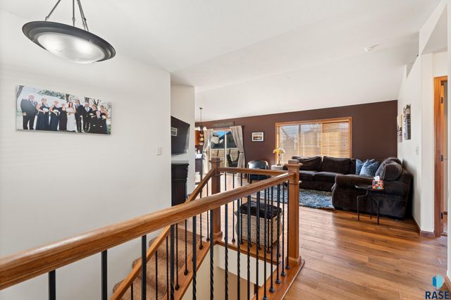 904 Honeysuckle Dr Dr Drive, Harrisburg, SD 57032