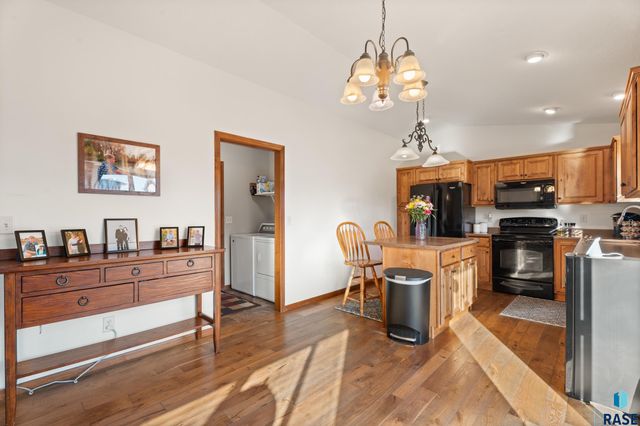 904 Honeysuckle Dr Dr Drive, Harrisburg, SD 57032