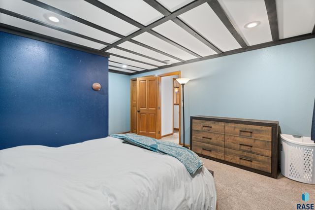 904 Honeysuckle Dr Dr Drive, Harrisburg, SD 57032