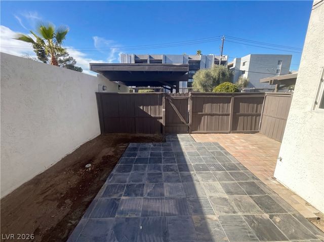 568 Willow Green Drive, Las Vegas, NV 89169