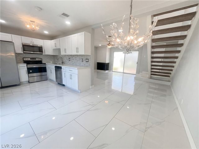 568 Willow Green Drive, Las Vegas, NV 89169