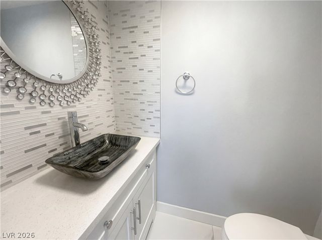 568 Willow Green Drive, Las Vegas, NV 89169