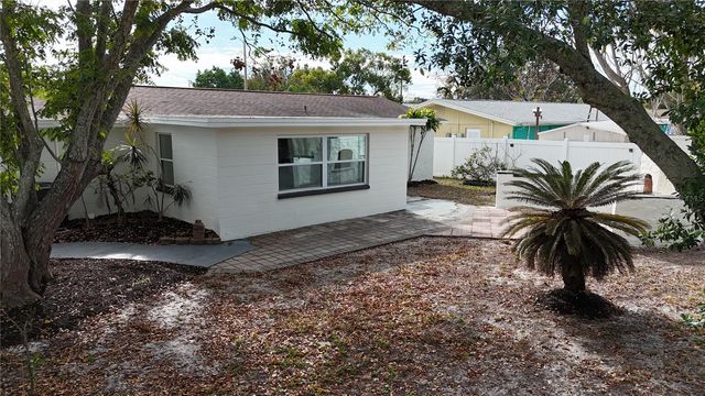 7521 COVENTRY DRIVE, Port Richey, FL 34668