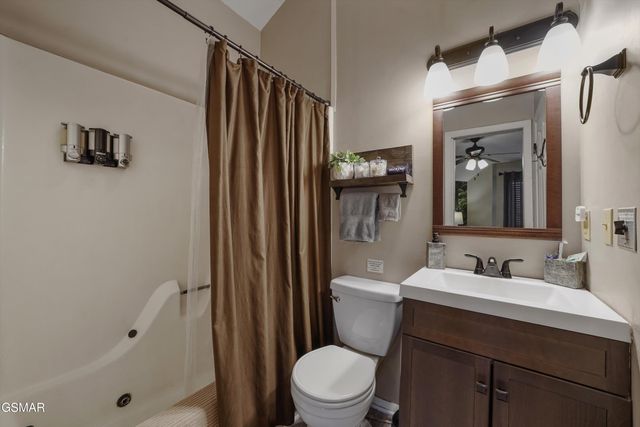 1103 Villa Lane, Gatlinburg, TN 37738