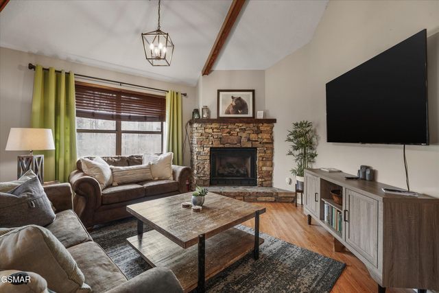 1103 Villa Lane, Gatlinburg, TN 37738