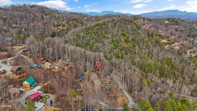 1103 Villa Lane, Gatlinburg, TN 37738