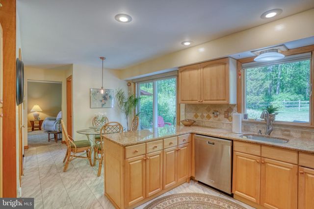 112 TALL PINES RD, Newark, DE 19713