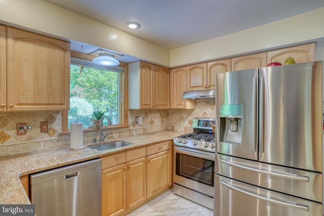 112 TALL PINES RD, Newark, DE 19713