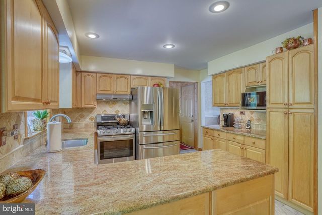 112 TALL PINES RD, Newark, DE 19713