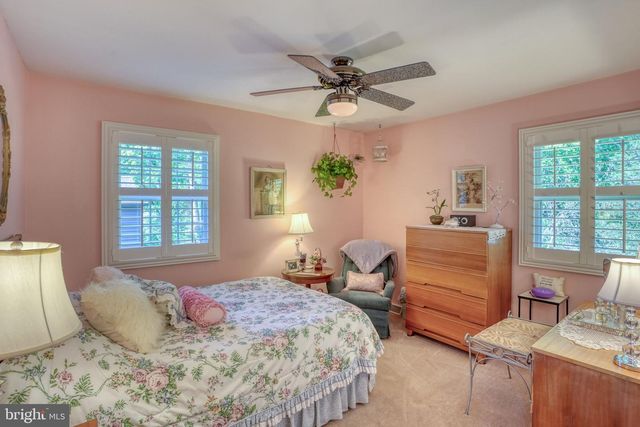 112 TALL PINES RD, Newark, DE 19713