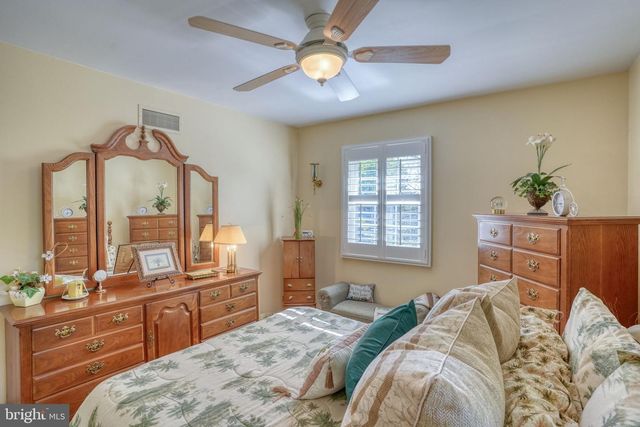 112 TALL PINES RD, Newark, DE 19713