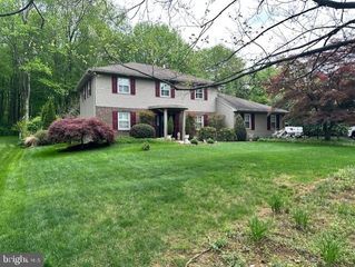 112 TALL PINES RD, Newark, DE 19713