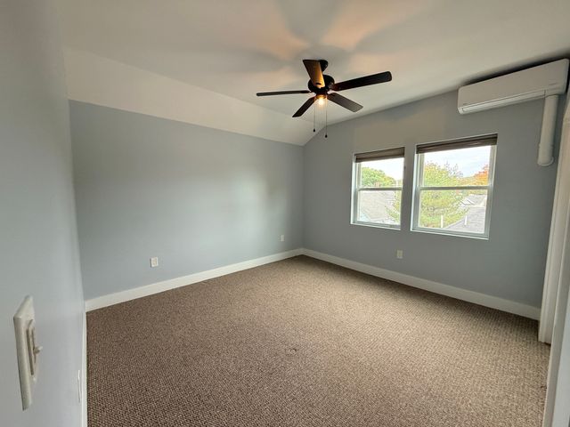 123 Elm St 3, Amesbury, MA 01913