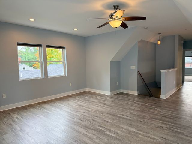 123 Elm St 3, Amesbury, MA 01913
