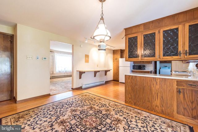 33 ONYX LN, Gilbertsville, PA 19525
