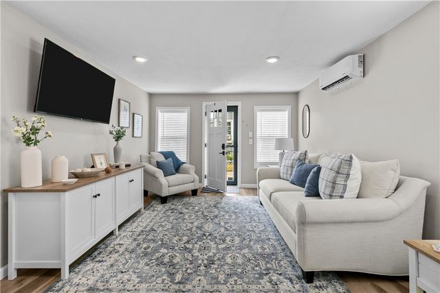 230 Cedar Avenue, Portsmouth, RI 02871