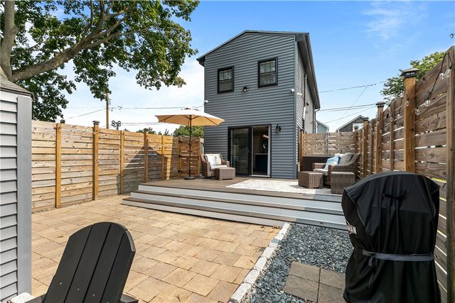 230 Cedar Avenue, Portsmouth, RI 02871