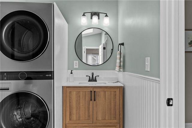 230 Cedar Avenue, Portsmouth, RI 02871