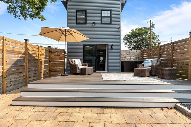 230 Cedar Avenue, Portsmouth, RI 02871