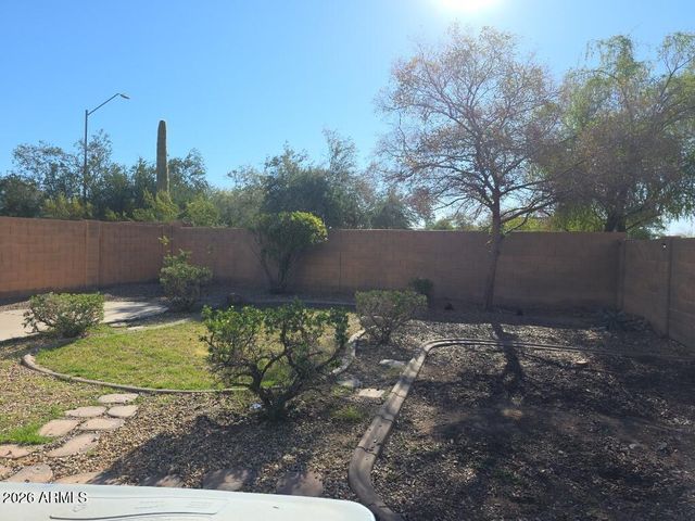 2459 W Via Dona Road, Phoenix, AZ 85085