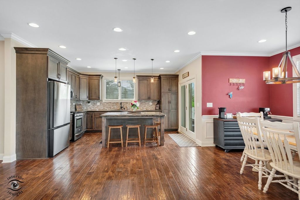 Image 13 of property listing at 28202 S 120th Avenue, Peotone, IL 60468