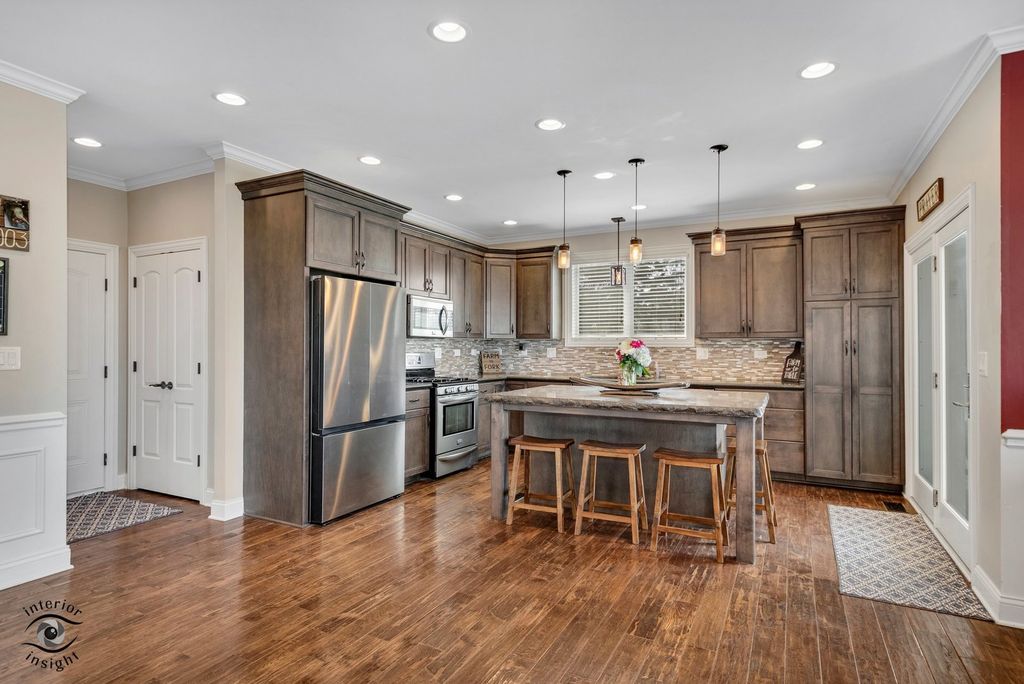 Image 14 of property listing at 28202 S 120th Avenue, Peotone, IL 60468