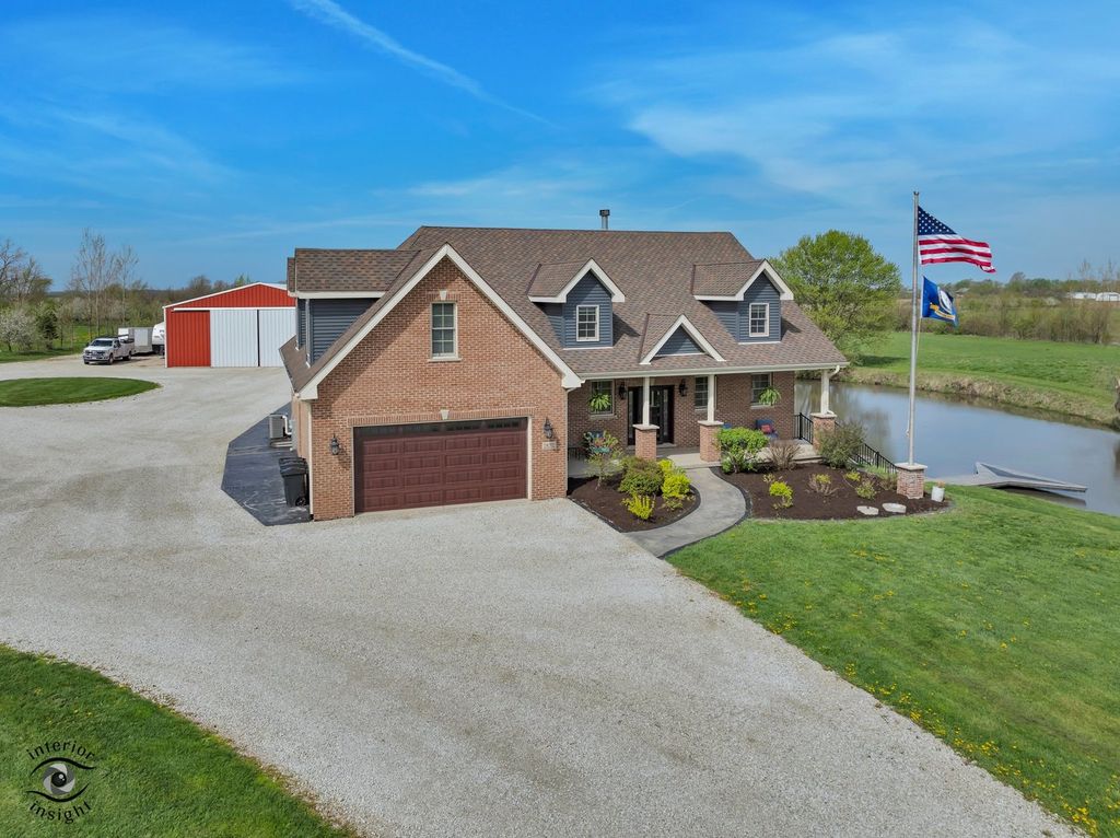 Image 3 of property listing at 28202 S 120th Avenue, Peotone, IL 60468