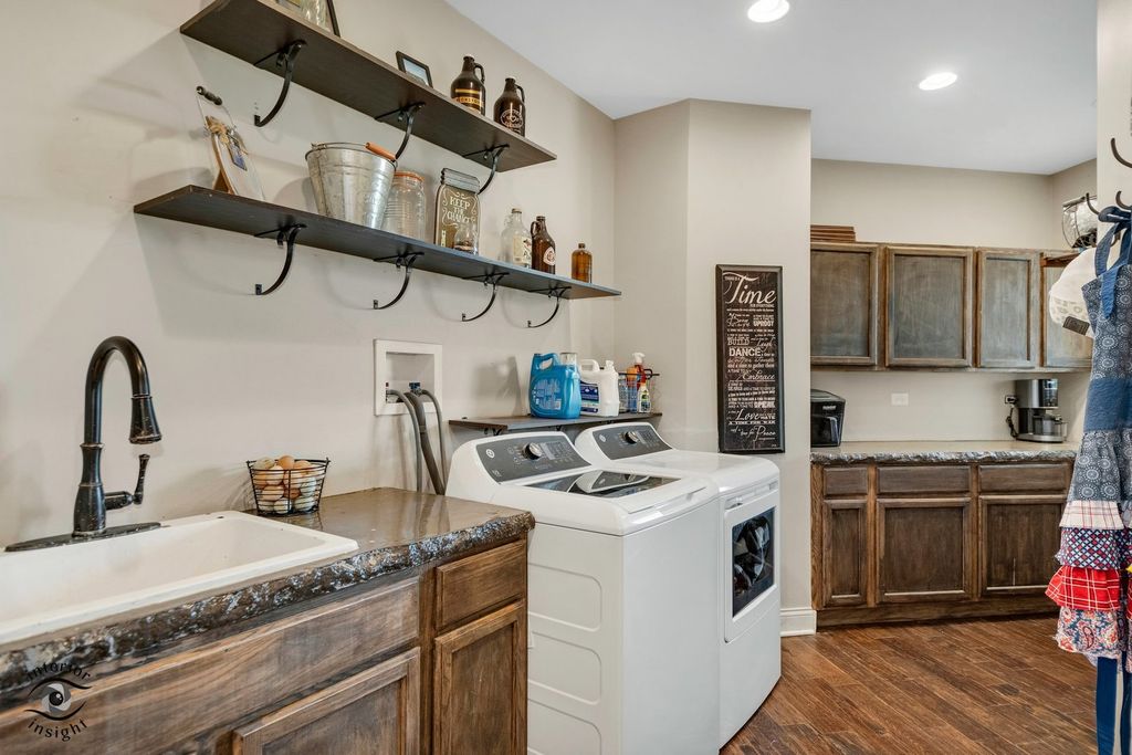 Image 22 of property listing at 28202 S 120th Avenue, Peotone, IL 60468