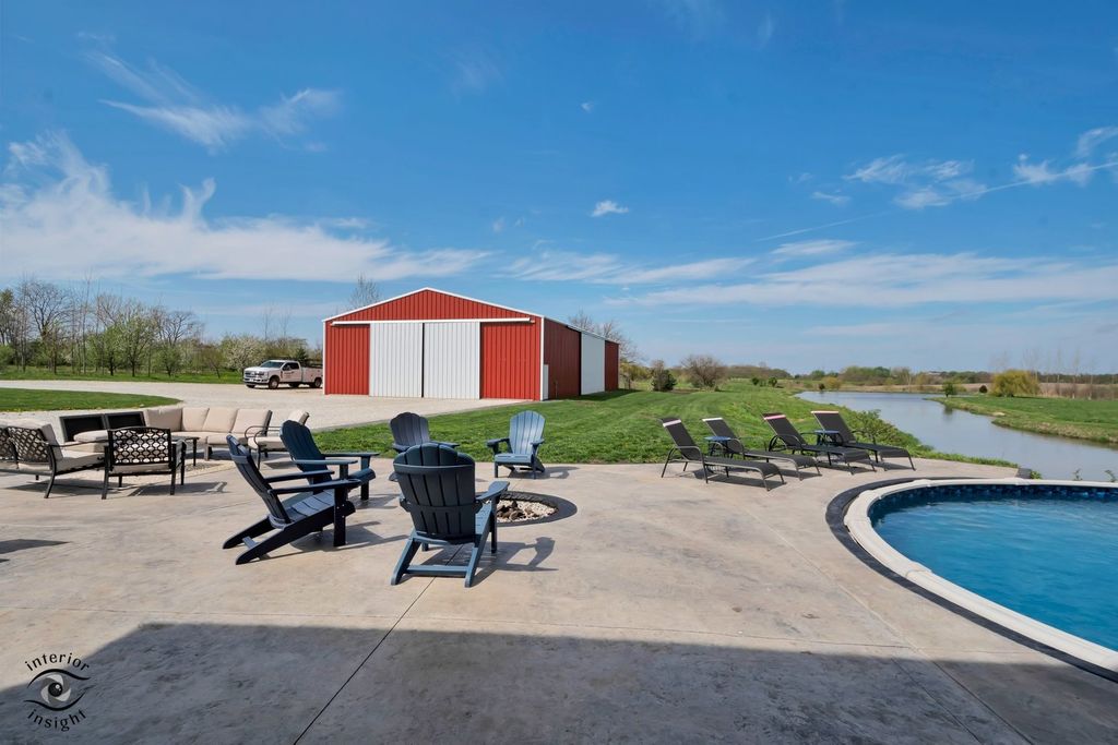 Image 34 of property listing at 28202 S 120th Avenue, Peotone, IL 60468