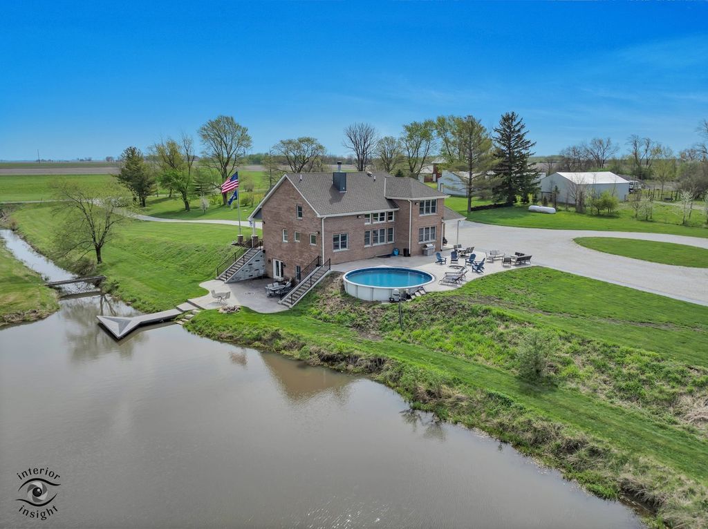 Image 46 of property listing at 28202 S 120th Avenue, Peotone, IL 60468