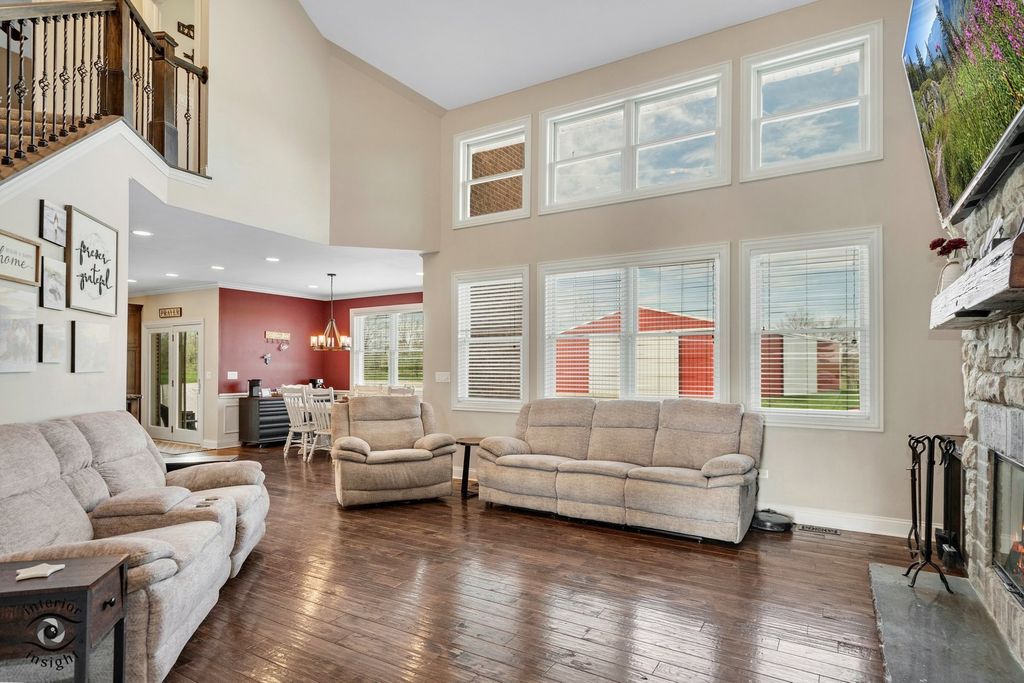 Image 10 of property listing at 28202 S 120th Avenue, Peotone, IL 60468