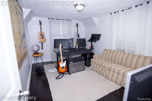 16241 Inverness Street, Detroit, MI 48221