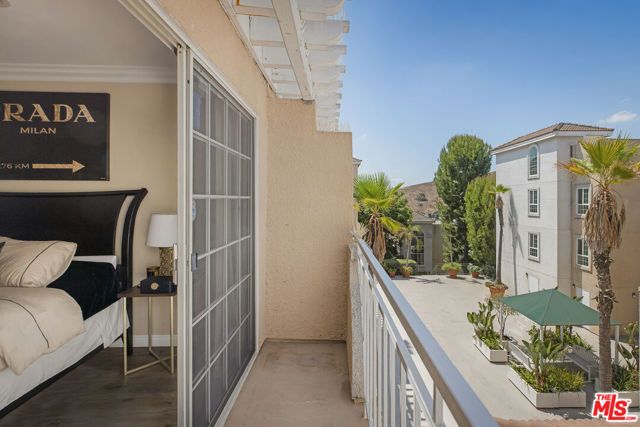 4760 Templeton Street 3201, Los Angeles, CA 90032