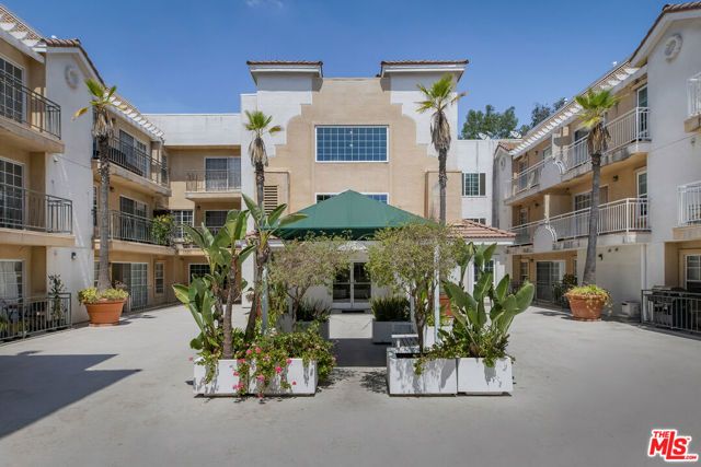 4760 Templeton Street 3201, Los Angeles, CA 90032