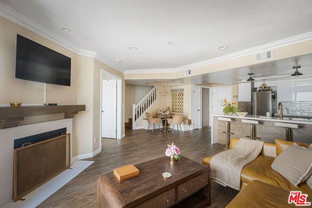 4760 Templeton Street 3201, Los Angeles, CA 90032