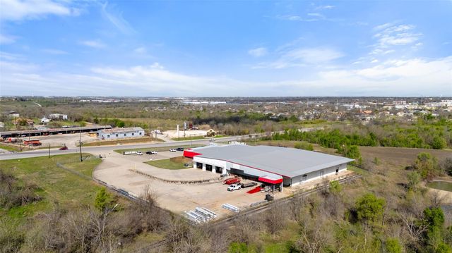 901 S Main ST, Taylor, TX 76574