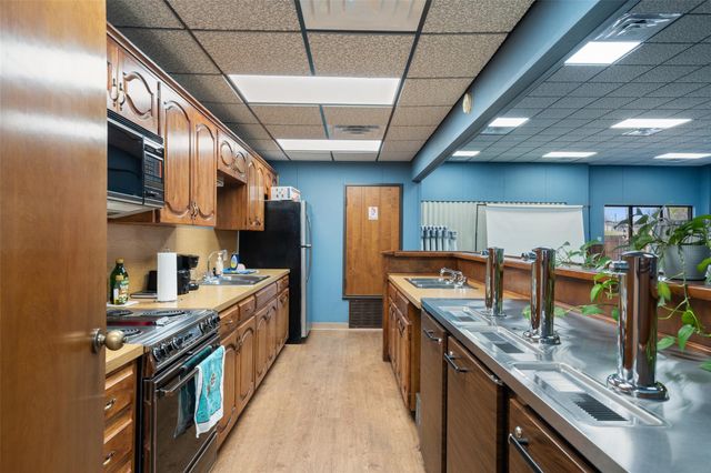 901 S Main ST, Taylor, TX 76574