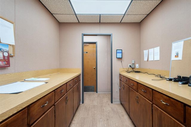 901 S Main ST, Taylor, TX 76574