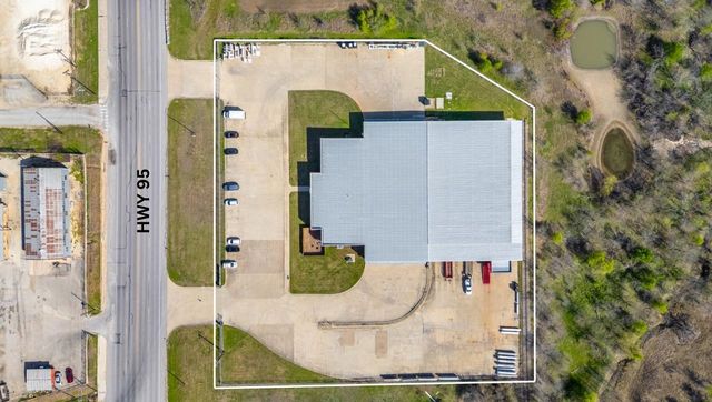 901 S Main ST, Taylor, TX 76574