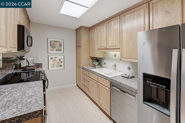 2161 Ptarmigan Dr 1, Walnut Creek, CA 94595
