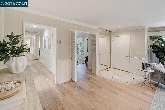 2161 Ptarmigan Dr 1, Walnut Creek, CA 94595