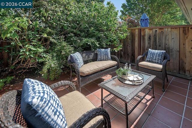 2161 Ptarmigan Dr 1, Walnut Creek, CA 94595